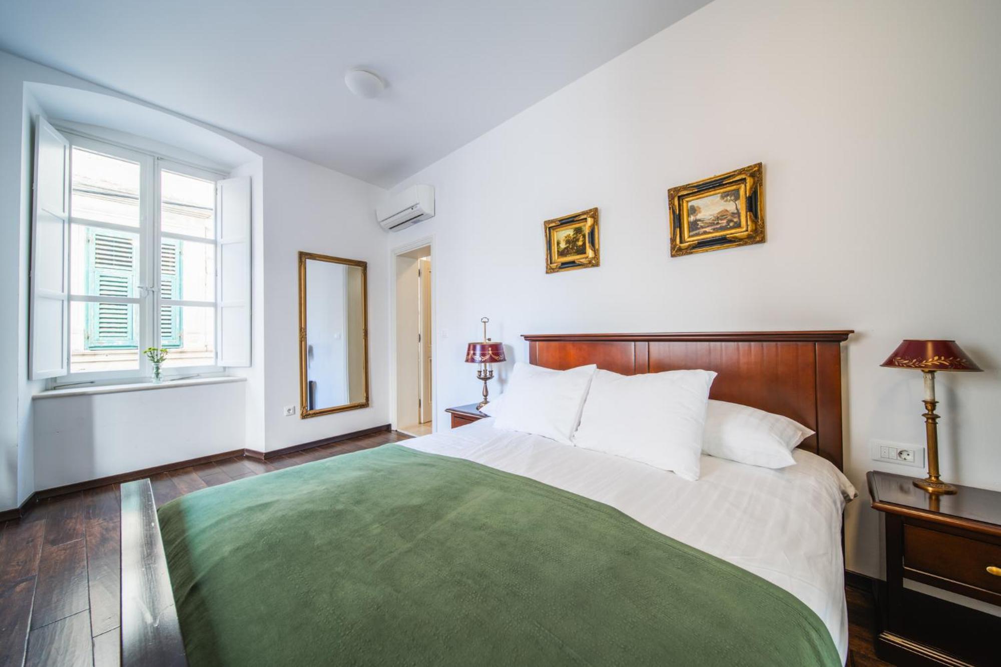 Sunce Palace Apartments With Free Offsite Parking دوبروفينك المظهر الخارجي الصورة